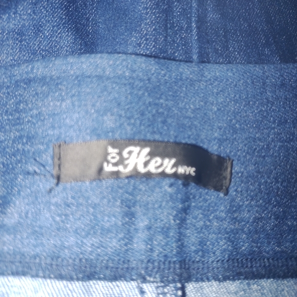 For Her NYC Blue Denim Skirt XL NWOT - Picture 2 of 3